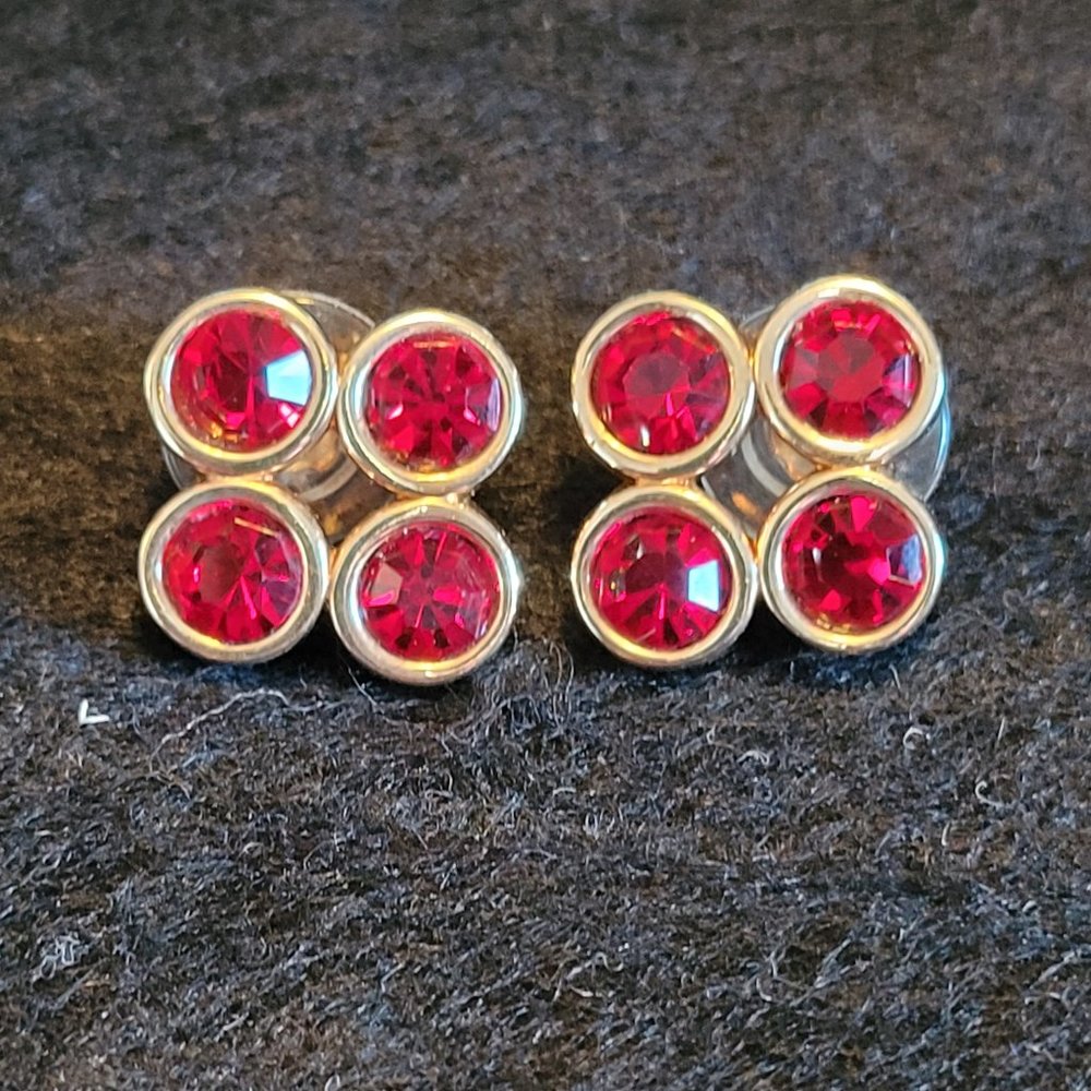 Savvy Swarovski Lead Red Crystal Post Earrings